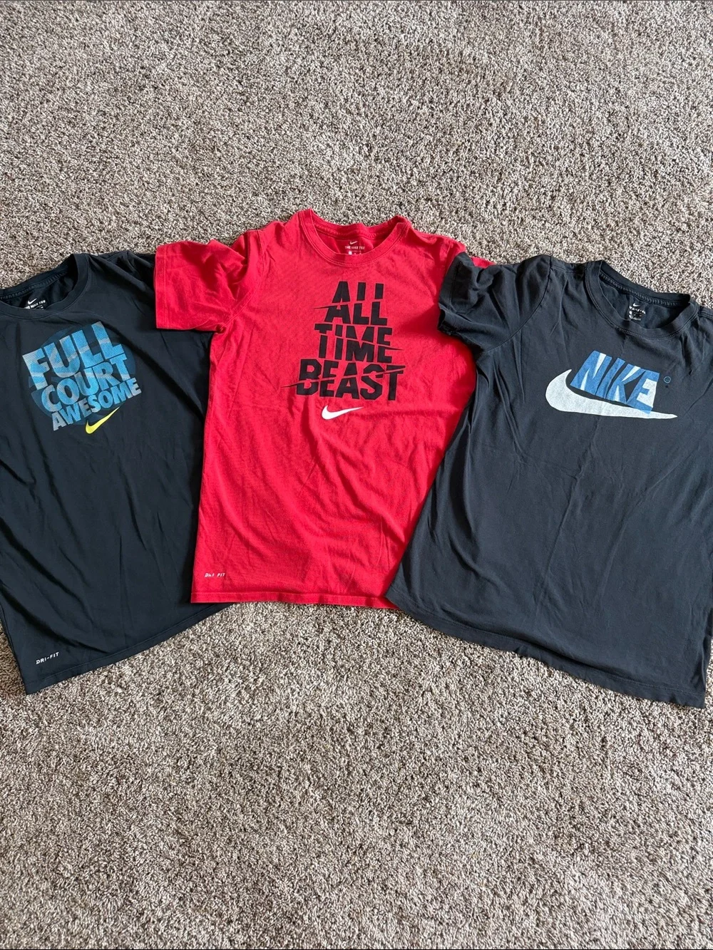 Nike Graphic Short Sleeve Tee Bundle